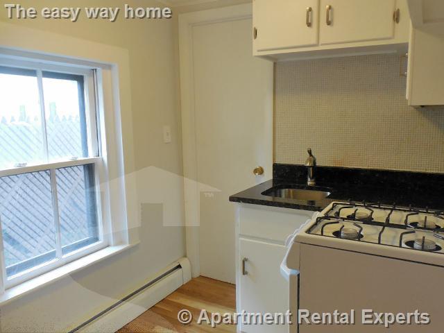 10 Smith Ave, Ward Two