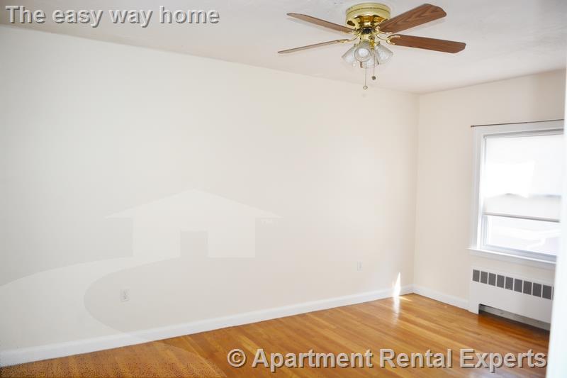 93-95 Princeton St, Tufts