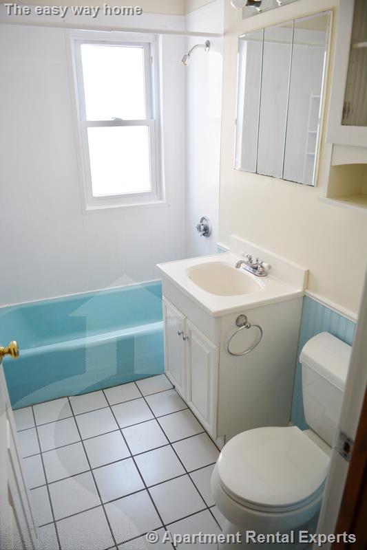 93-95 Princeton St, Tufts