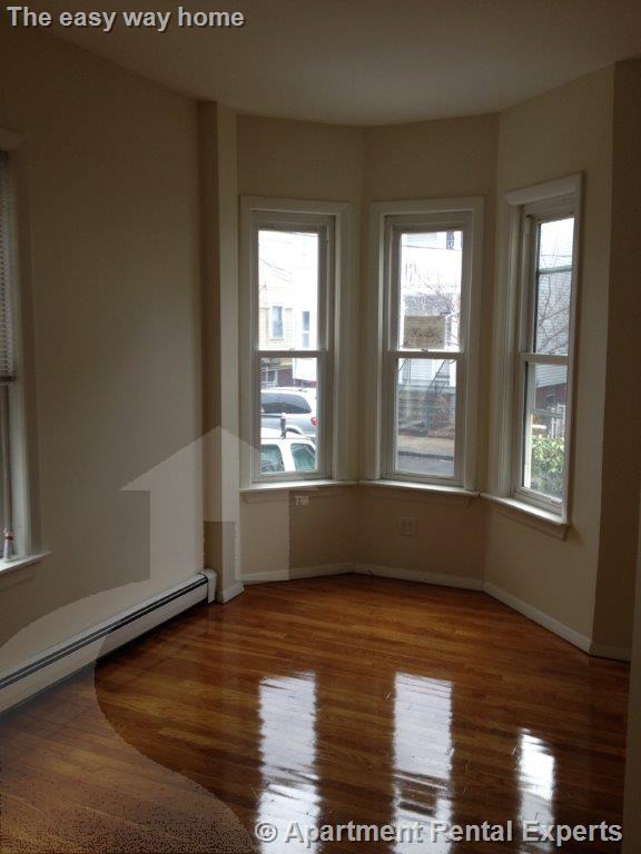 11 Stickney Ave, Winter Hill