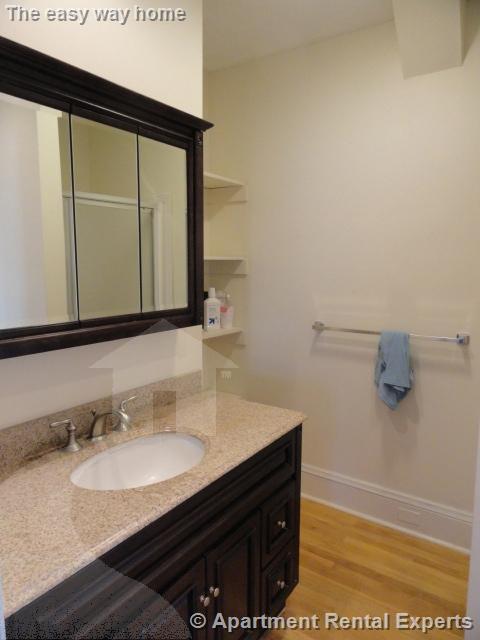 68 Winchester St, Tufts