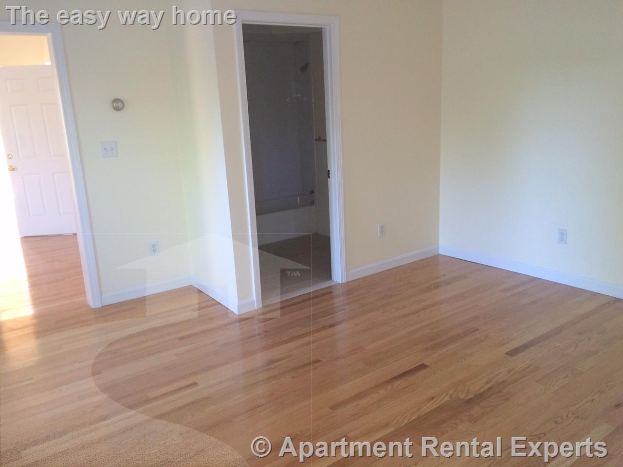 16 Rockland Pl, Malden Center