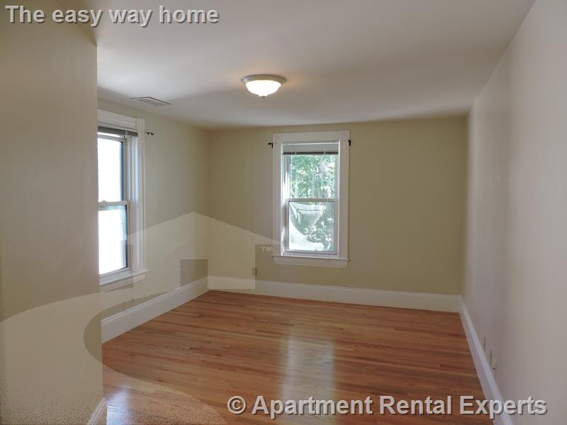 53 Market St, Central Square