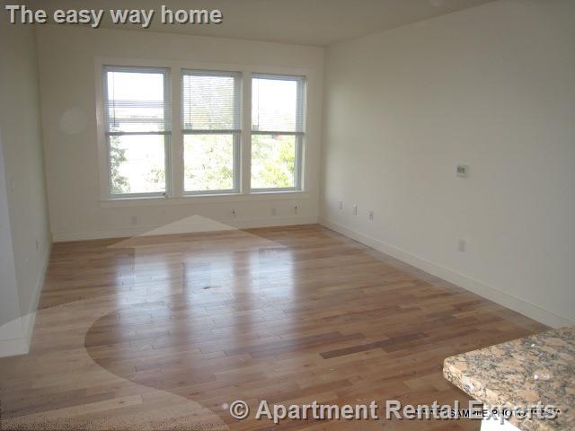 87 New St, Fresh Pond