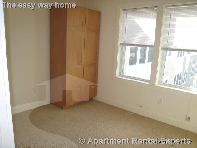87 New St, Fresh Pond