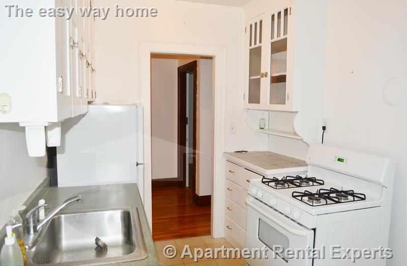 119 College Ave, Davis Square