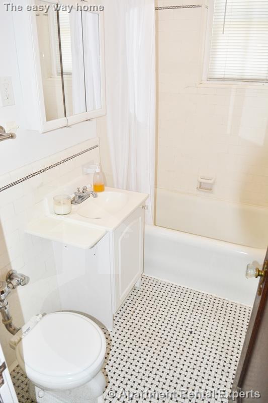 119 College Ave, Davis Square