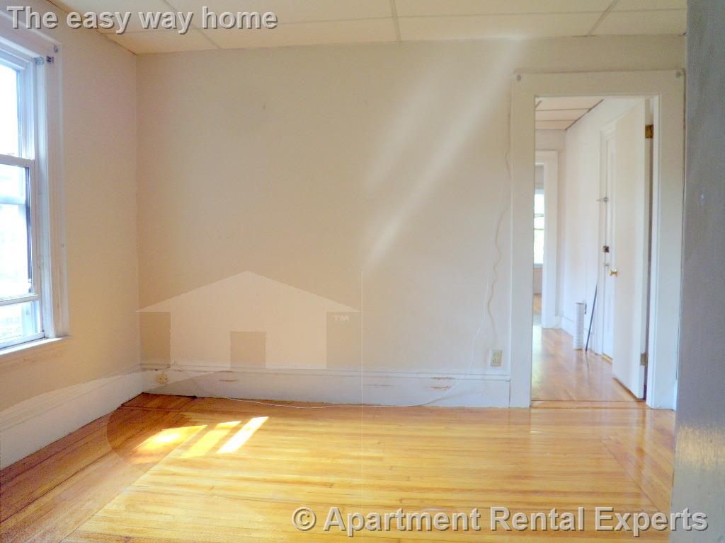 74 Dover St, Davis Square