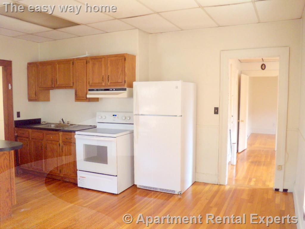 74 Dover St, Davis Square