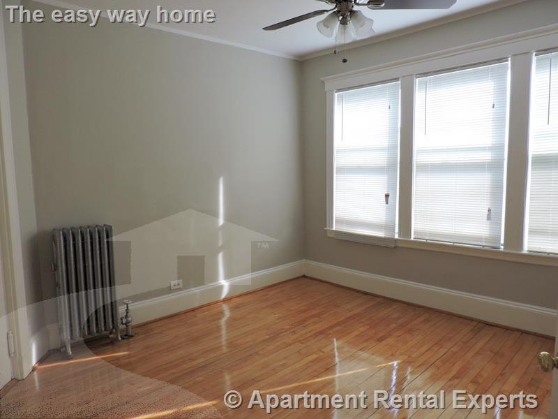 12 Pleasant St, Central Square