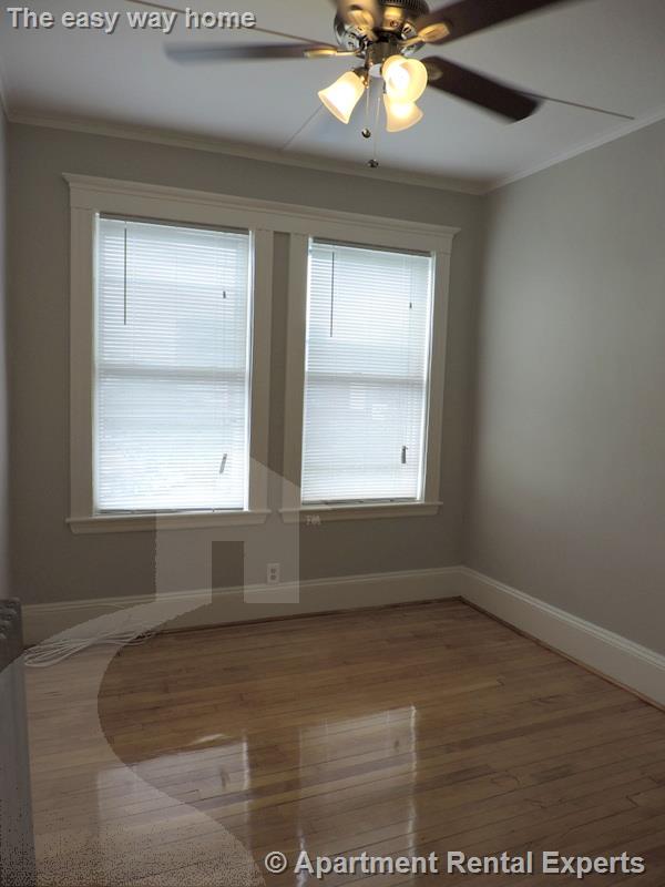 12 Pleasant St, Central Square