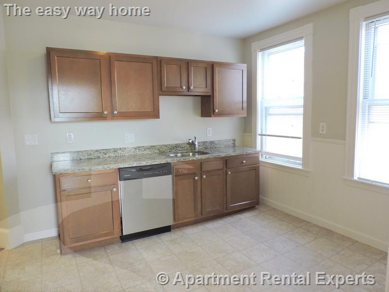 12 Pleasant St, Central Square