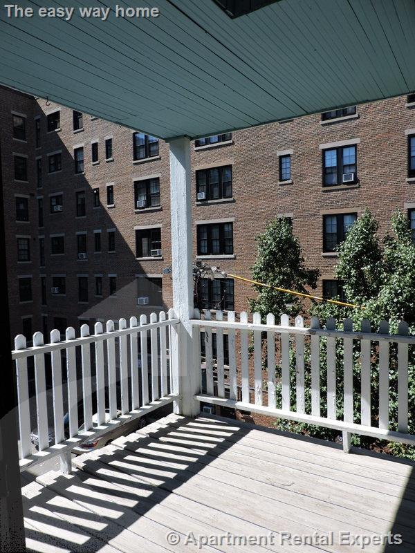 8 Chapman Pl, Harvard Square