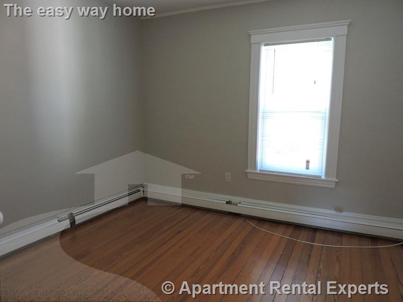 8 Chapman Pl, Harvard Square