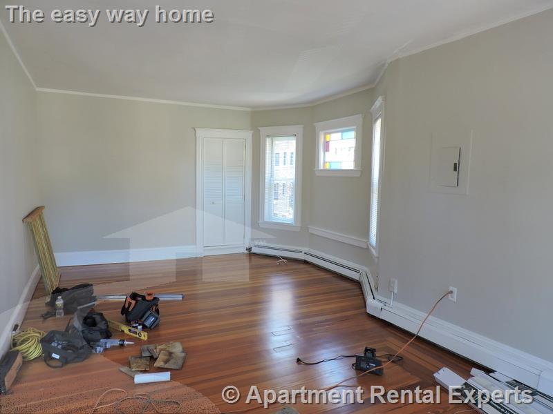 8 Chapman Pl, Harvard Square