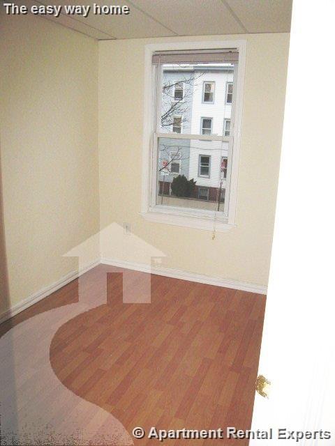 228 Western Ave, Central Square