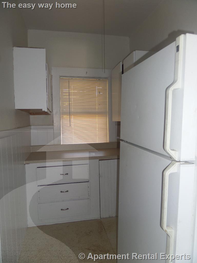 294 Boston Ave, Tufts