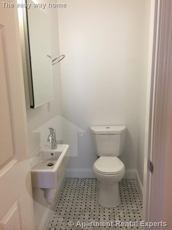 65 Langdon St, Harvard Square