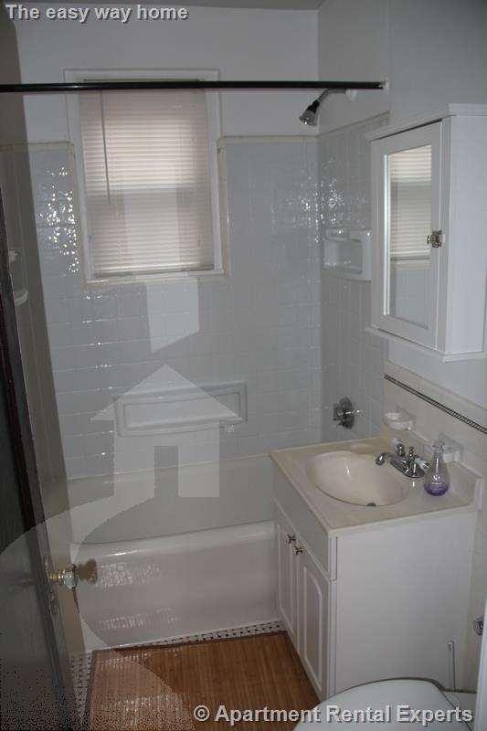 119 College Ave, Davis Square