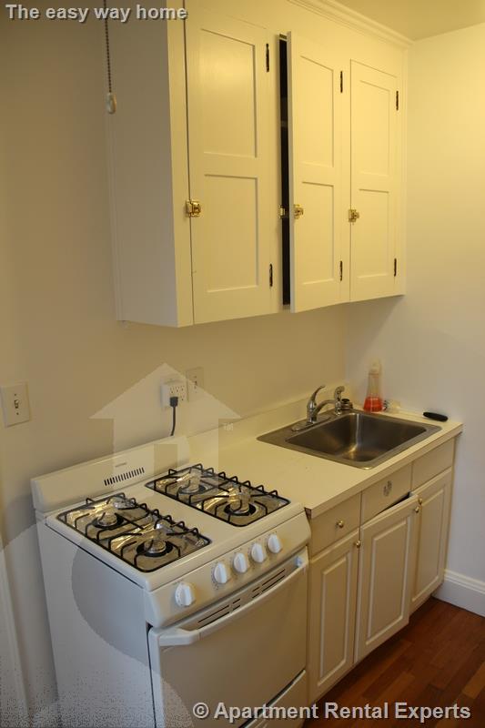 119 College Ave, Davis Square