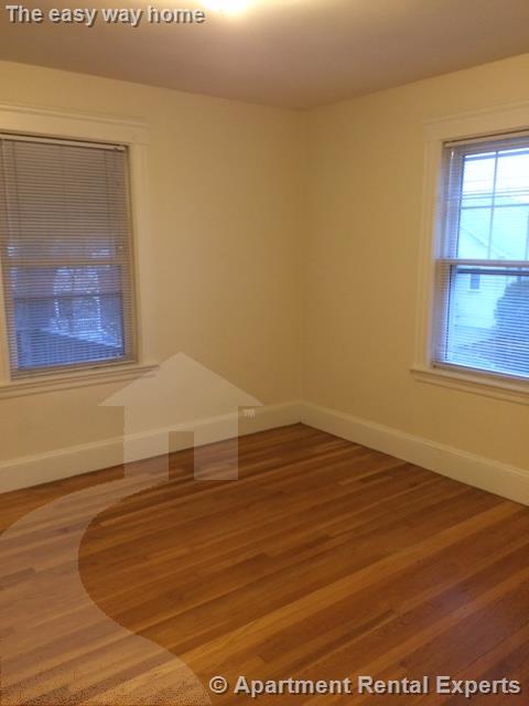 41 Upland Rd, Belmont