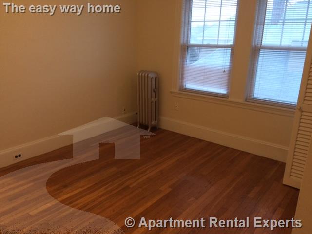 41 Upland Rd, Belmont