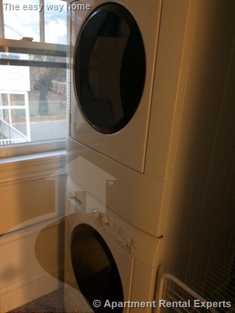 41 Upland Rd, Belmont