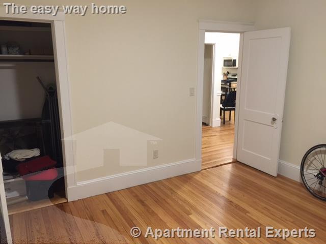 216 Massachusetts Ave, East Arlington