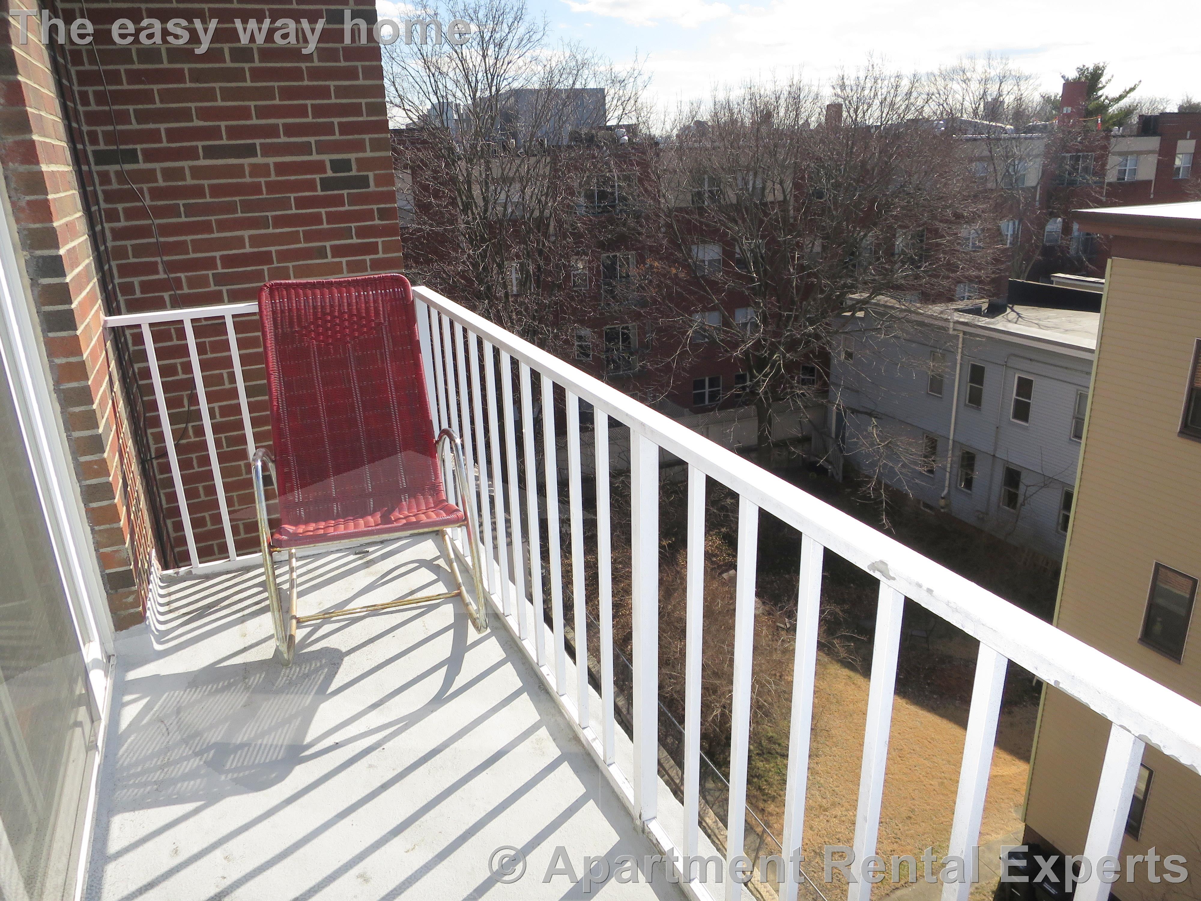 70 Park St, Ward Two