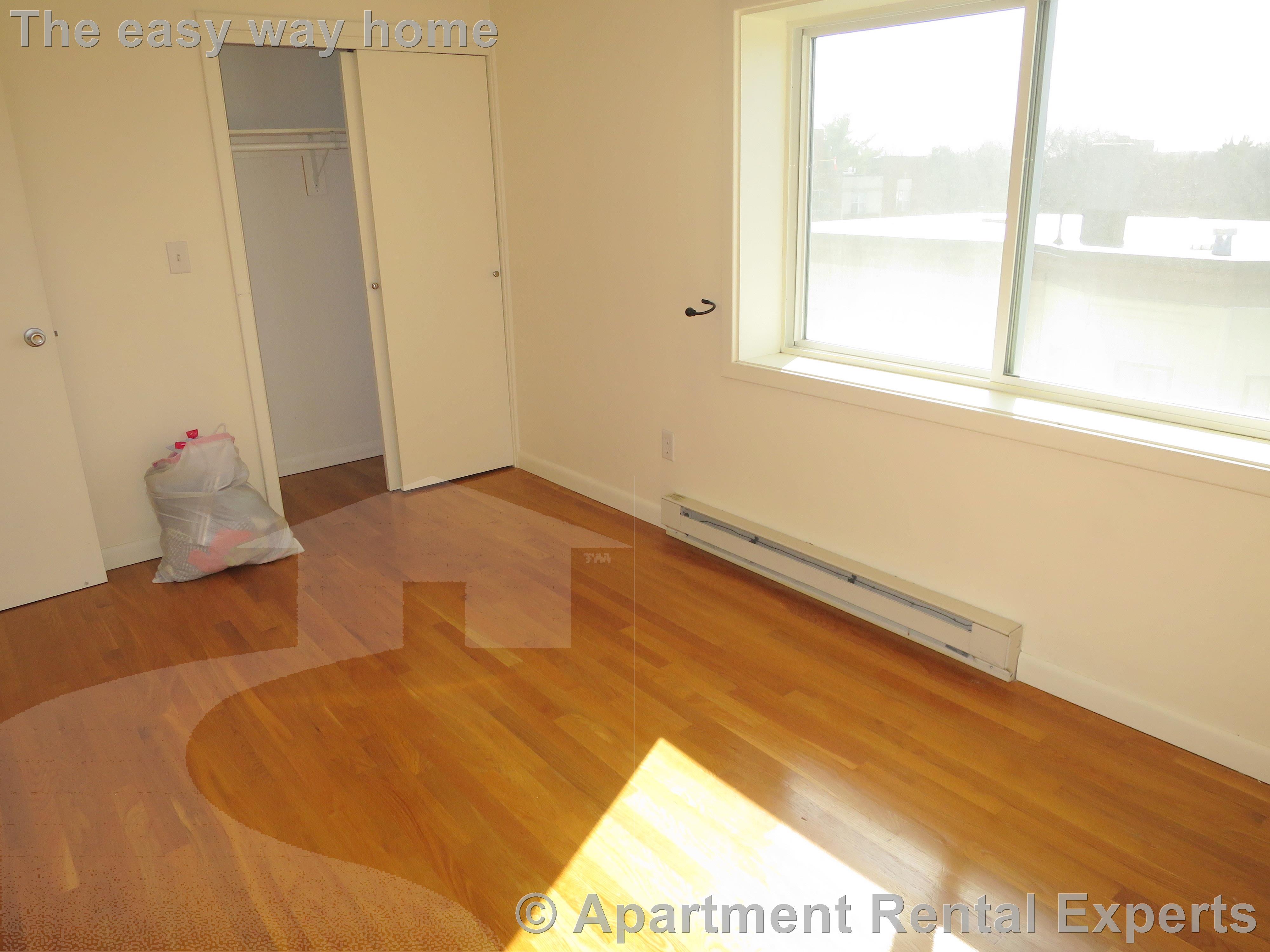 70 Park St, Ward Two