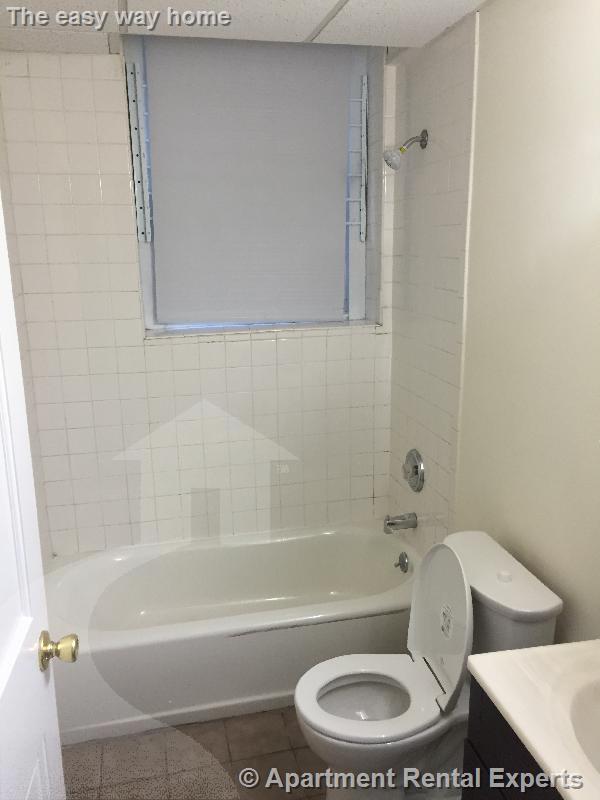 1616 Massachusetts Ave, Harvard Square