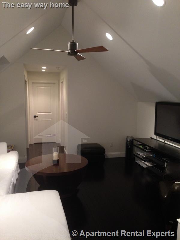 35 Brooks Ave, East Arlington