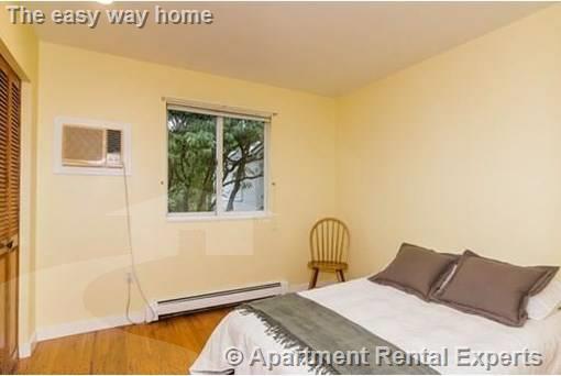 9 Fort Washington Pl, Cambridgeport