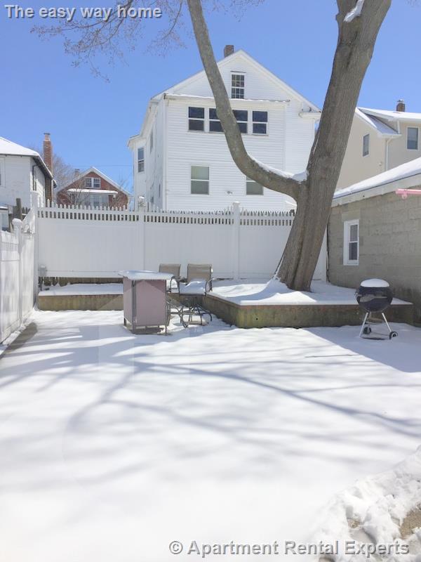 26 Burget Ave, Tufts