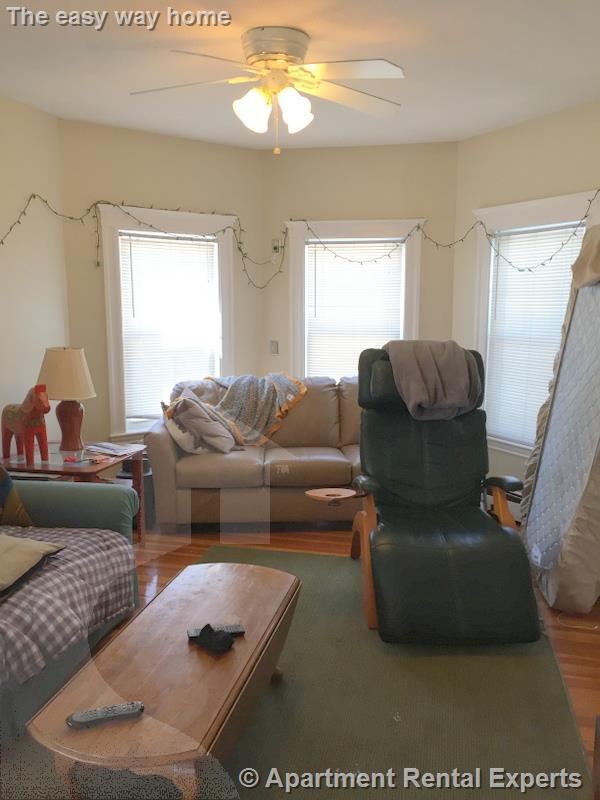 26 Burget Ave, Tufts