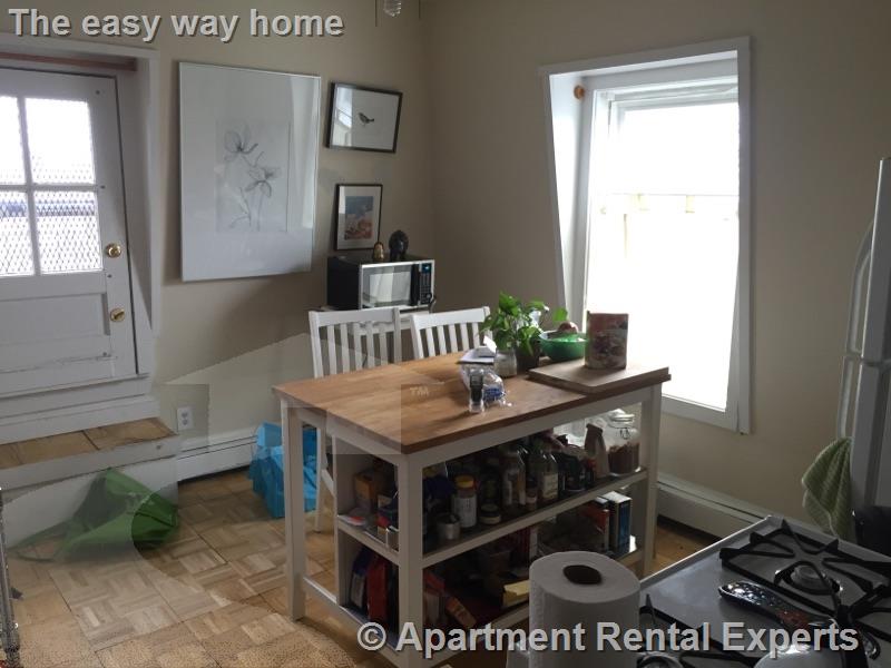 77 Bonair St, Winter Hill