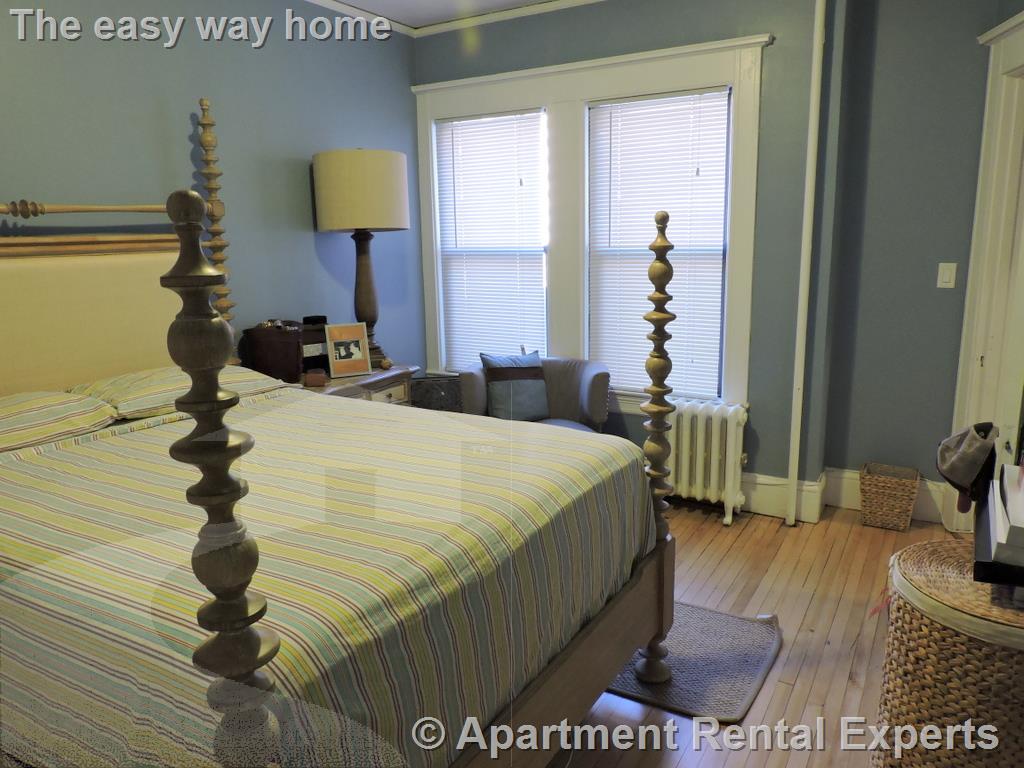 84 Prescott St, Harvard Square