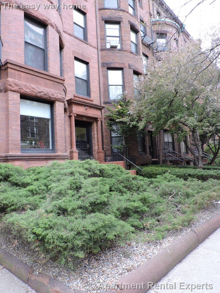 45 Bay State Rd, Back Bay