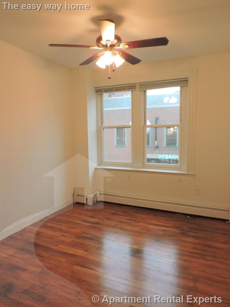 26 Jfk St, Harvard Square