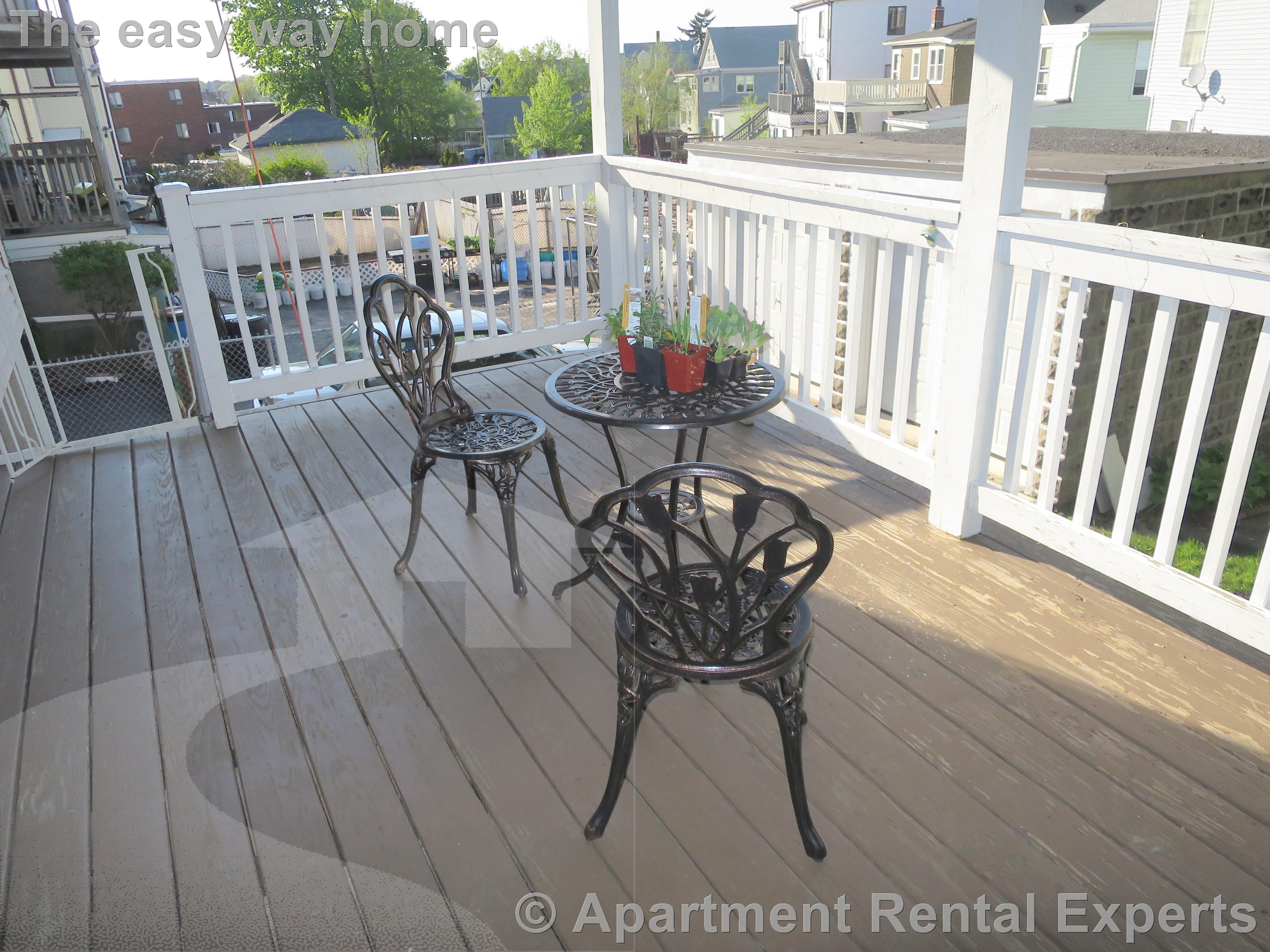 98 Bow St, Magoun Square