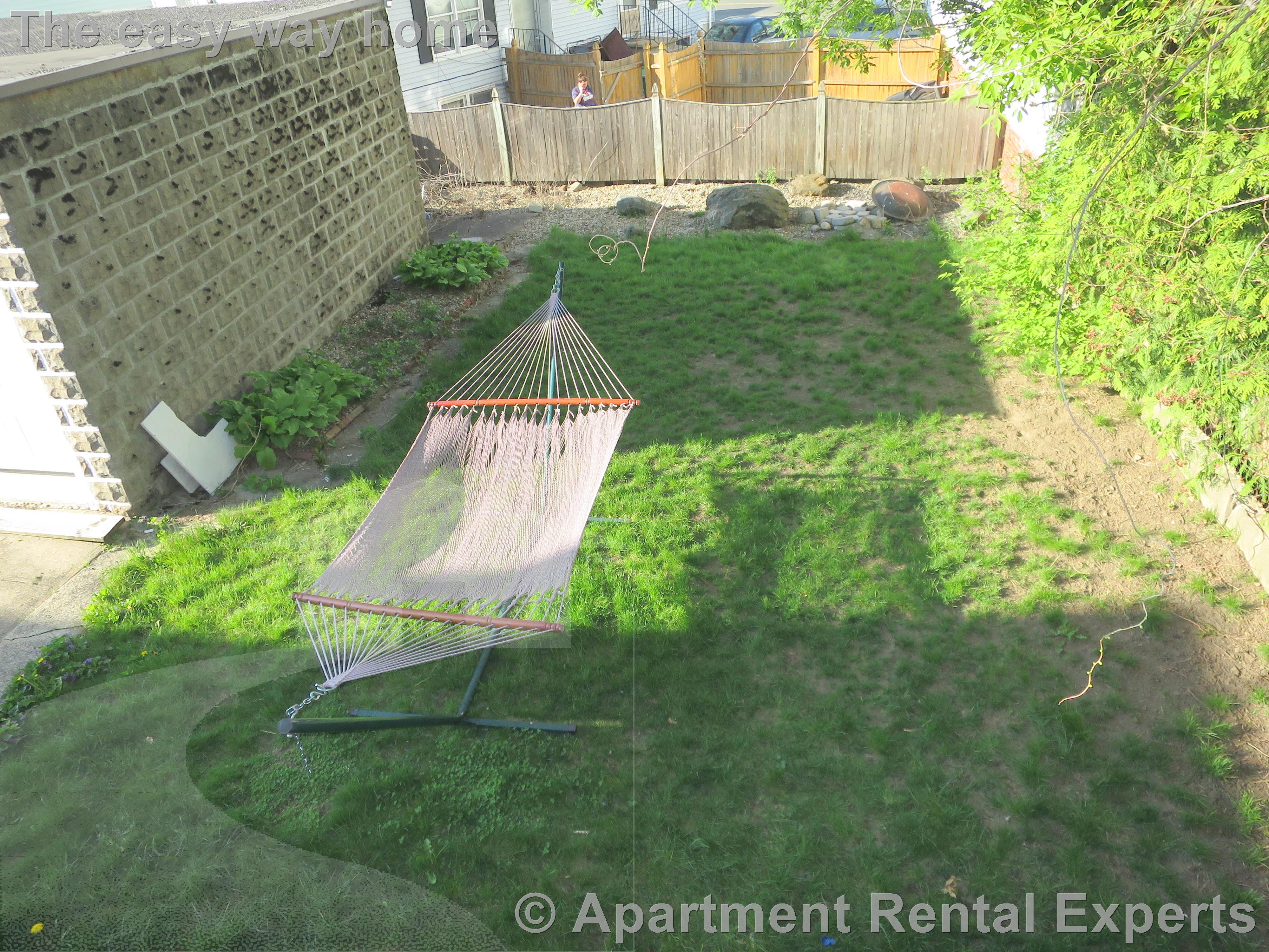 98 Bow St, Magoun Square