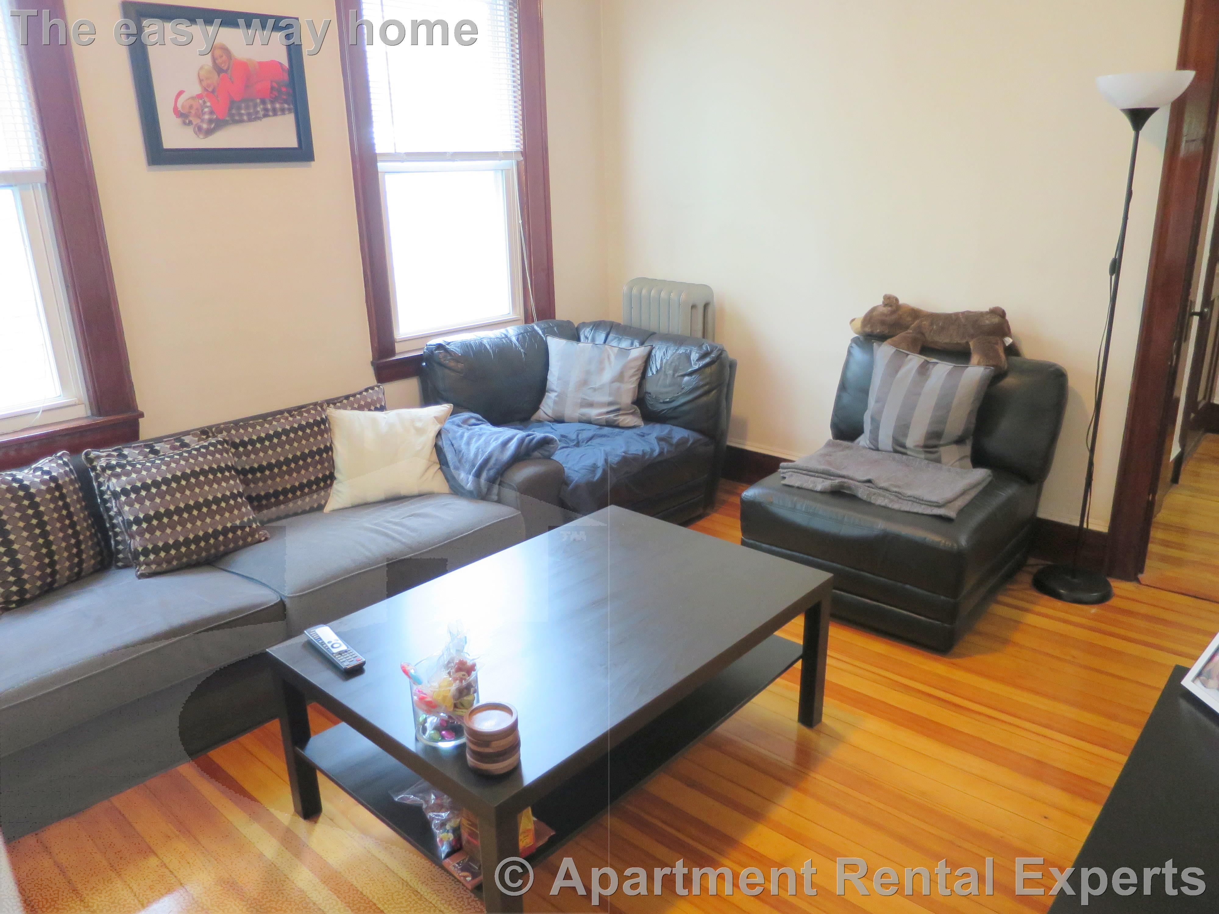 14 Chandler St, Davis Square