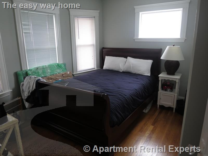 12 Silvey Pl, Porter Square