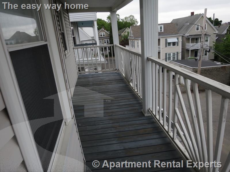 12 Silvey Pl, Porter Square