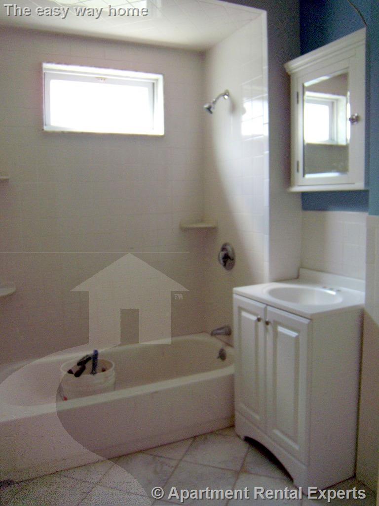 9 Whitfield Rd, Davis Square