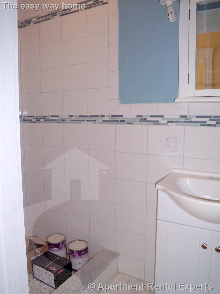 9 Whitfield Rd, Davis Square