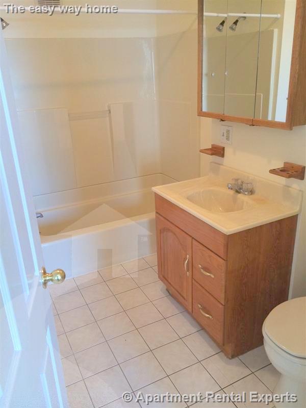 288 Salem St, Medford Square