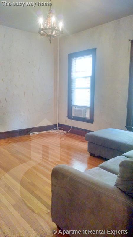 74 Dover St, Davis Square