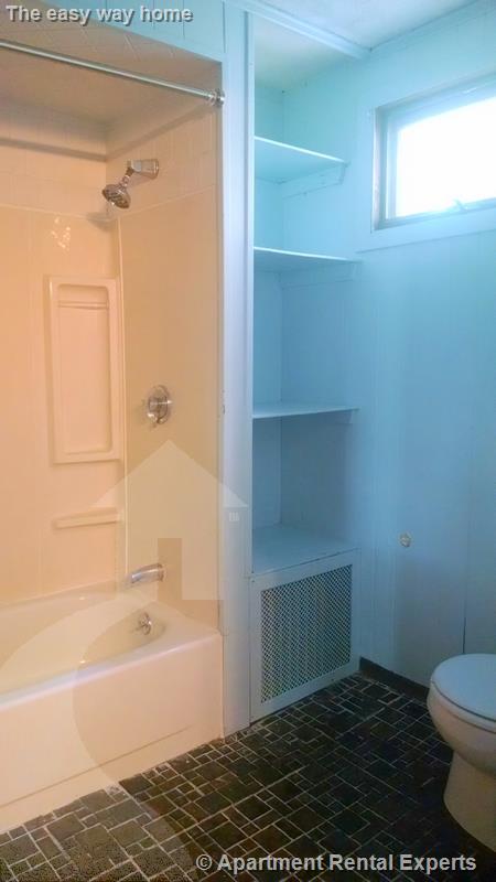 74 Dover St, Davis Square