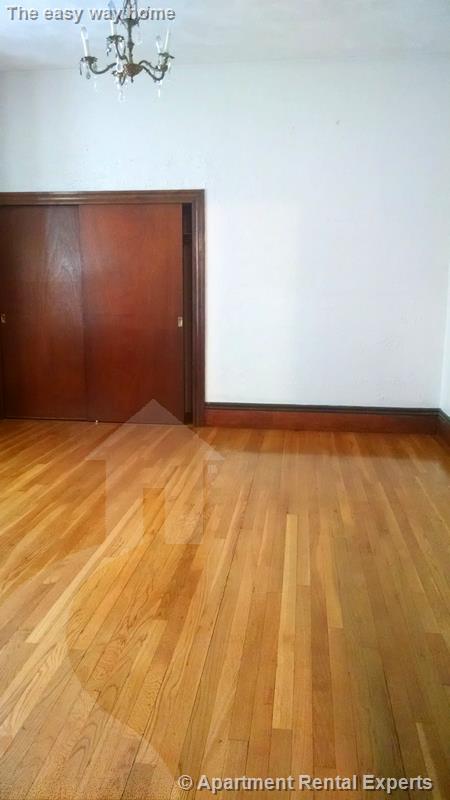 74 Dover St, Davis Square